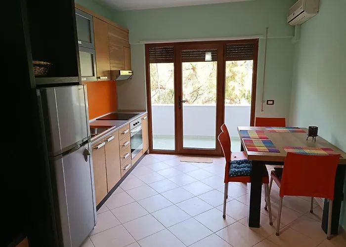 Appartement Family 100 Square Metres Golem (Tirana)