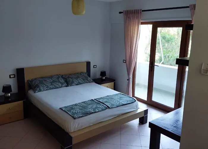 Family 100 Square Metres Appartement *