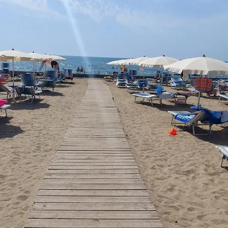 Family 100 Square Metres Lägenhet